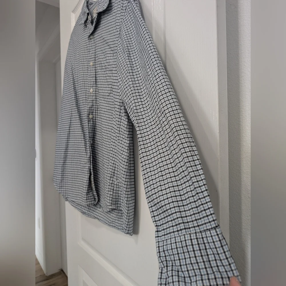 J. Crew Long Sleeves Button-Down Shirt